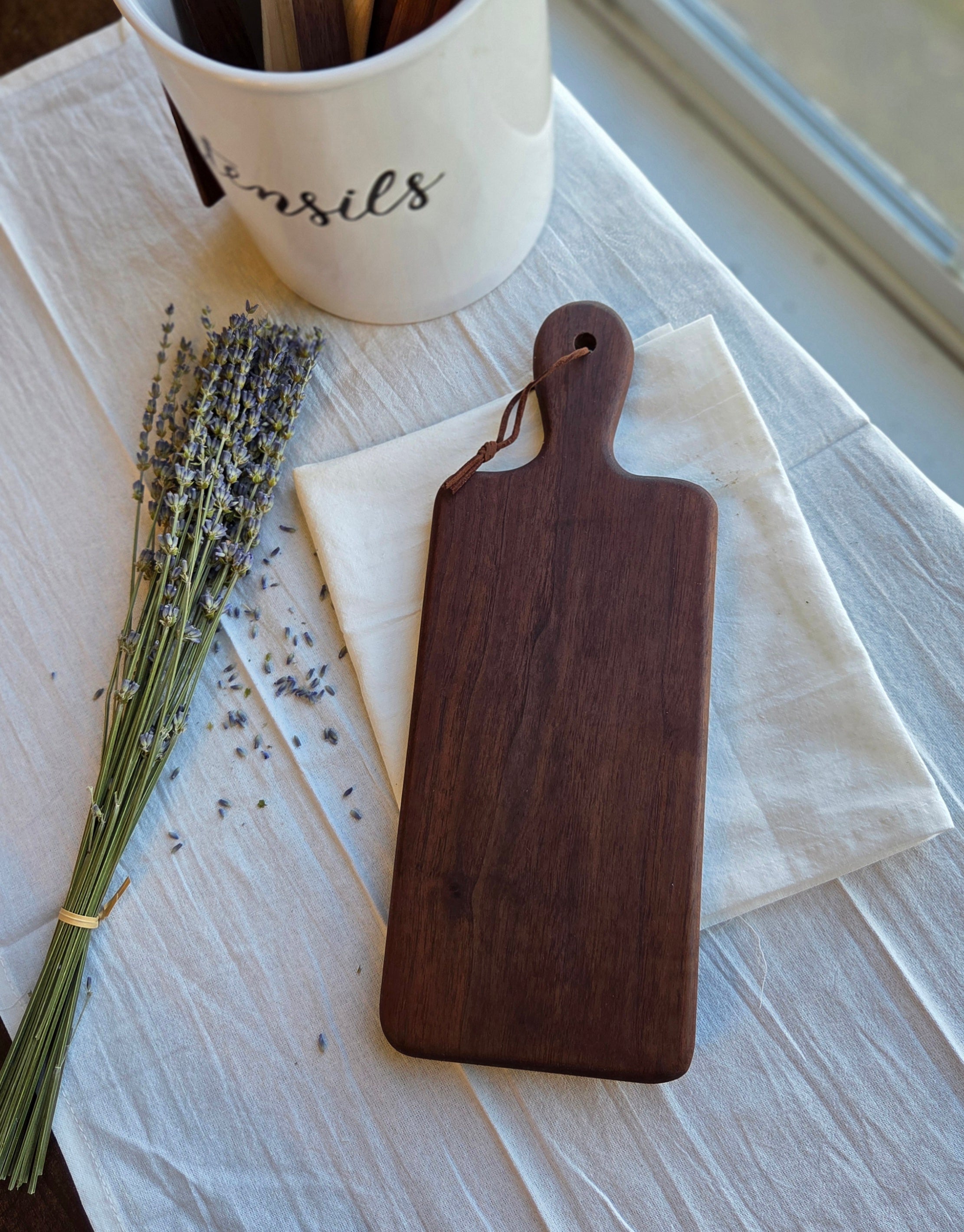 4 1/2 x 9 Cutting Board